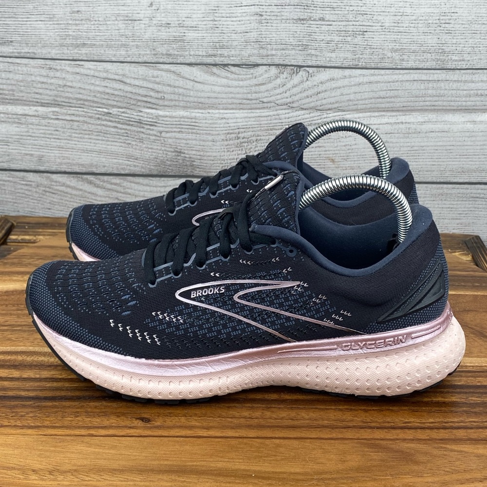 Brooks Women's Running Shoes - Black and Pink